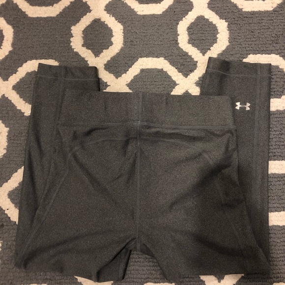 Under Armour - size small - Picture 3 of 3